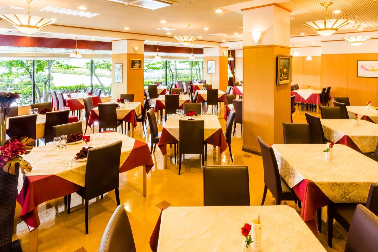 Chres Hotel Kochi  Exterior photo
